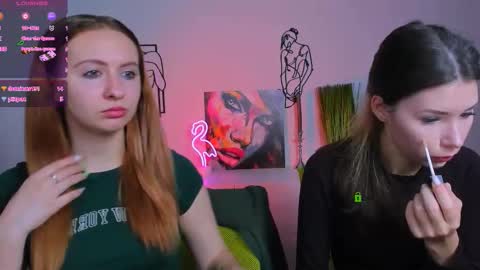 Snapshot of mila_glow chatting on 09-25-25, 07:39 mila_glow online show from 09-25-25, 07:39