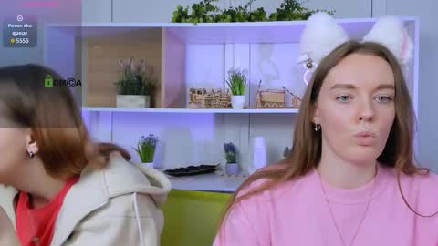 Snapshot of mila_glow chatting on 10-10-25, 08:46 mila_glow online show from 10-10-25, 08:46