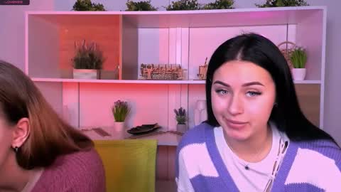 Snapshot of mila_glow chatting on 10-22-25, 07:24 mila_glow online show from 10-22-25, 07:24