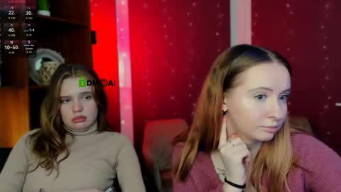 Snapshot of mila_glow chatting on 11-19-25, 07:36 mila_glow online show from 11-19-25, 07:36