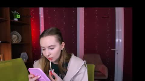 Snapshot of mila_glow chatting on 11-27-25, 07:27 mila_glow online show from 11-27-25, 07:27