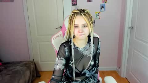 mila_kinor online show from 12-27-24, 01:53
