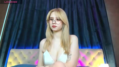 mila_kinor online show from 02-18-25, 08:16
