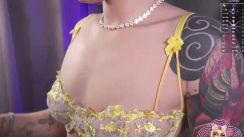 Snapshot of mila_snoow chatting on 11-05-25, 11:54 M I L A online show from 11-05-25, 11:54