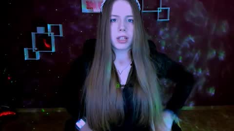 Snapshot of mila_sun__ chatting on 02-19-26, 08:43 mila_sun__ online show from 02-19-26, 08:43