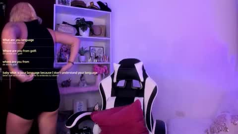 Snapshot of mila_violet chatting on 11-14-25, 02:32 Mila online show from 11-14-25, 02:32