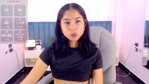 milaa_star online show from 03-18-26, 04:48