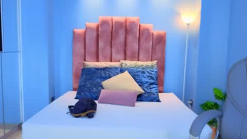 milaa_star online show from 06-29-26, 10:15