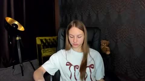 Snapshot of milaaddam chatting on 07-07-26, 07:23 Milla online show from 07-07-26, 07:23