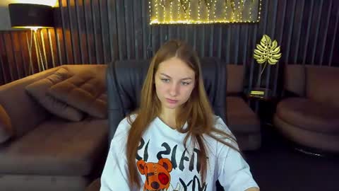 Snapshot of milaaddam chatting on 07-09-26, 11:36 Milla online show from 07-09-26, 11:36