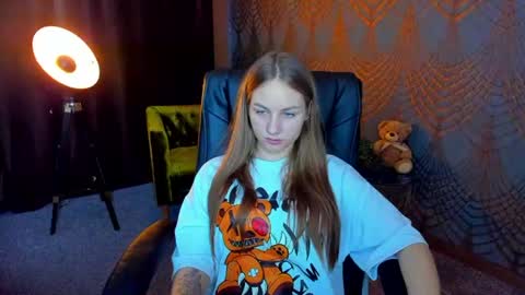 Snapshot of milaaddam chatting on 07-11-26, 11:46 Milla online show from 07-11-26, 11:46