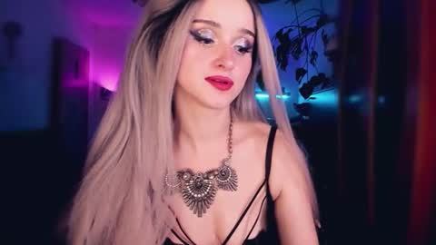 MiladyJolie online show from 09-27-25, 07:19