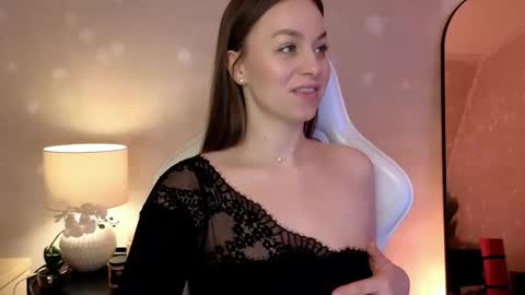 Mila Fleur online show from 10-02-25, 02:13