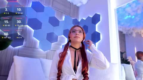 Snapshot of milagrace1 chatting on 10-20-25, 10:27 online show from 10-20-25, 10:27