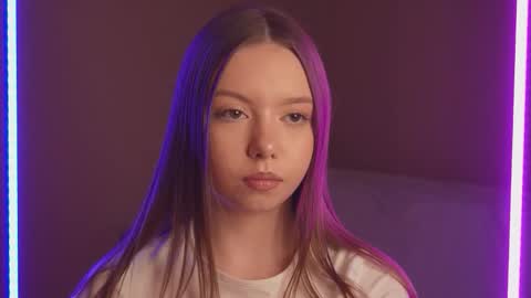 Mila online show from 02-10-26, 01:26