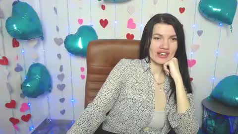 Snapshot of milaloona chatting on 02-20-25, 07:01 Milaloona online show from 02-20-25, 07:01