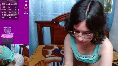 Mila-Lunala online show from 02-19-25, 01:51