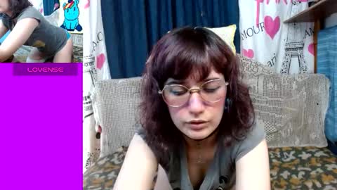 Mila-Lunala online show from 09-21-25, 07:59