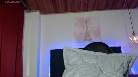 Snapshot of milan_rf chatting on 01-03-25, 04:44 MILAN online show from 01-03-25, 04:44