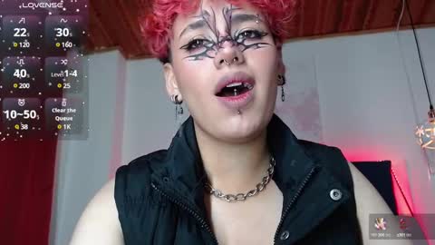 Snapshot of milan_rf chatting on 01-06-25, 04:58 MILAN online show from 01-06-25, 04:58