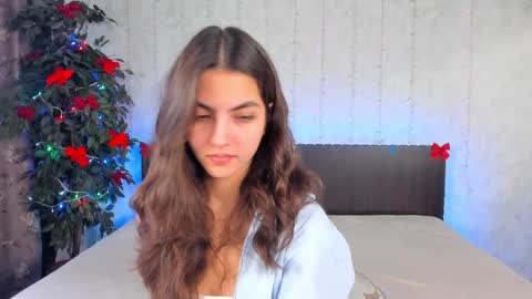 Snapshot of milana_crystal_ chatting on 12-27-24, 08:13 Milana online show from 12-27-24, 08:13