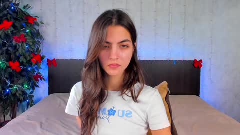 Snapshot of milana_crystal_ chatting on 01-13-25, 11:19 Milana online show from 01-13-25, 11:19