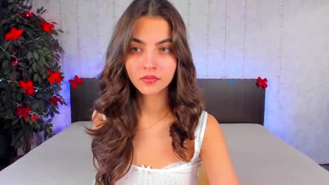 Snapshot of milana_crystal_ chatting on 01-28-25, 08:14 Milana online show from 01-28-25, 08:14