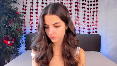Snapshot of milana_crystal_ chatting on 02-19-25, 08:12 Milana online show from 02-19-25, 08:12