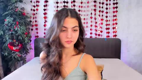 Snapshot of milana_crystal_ chatting on 02-22-25, 08:29 Milana online show from 02-22-25, 08:29
