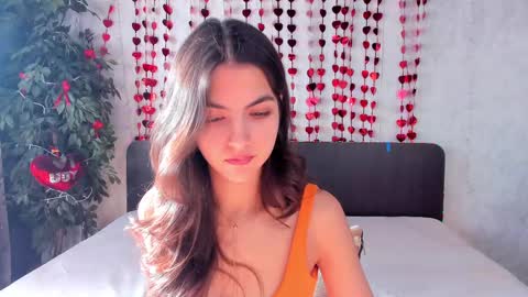 Snapshot of milana_crystal_ chatting on 02-28-25, 11:25 Milana online show from 02-28-25, 11:25