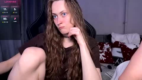 Snapshot of milana_sexwife chatting on 02-08-26, 04:10 Dan and Milana online show from 02-08-26, 04:10