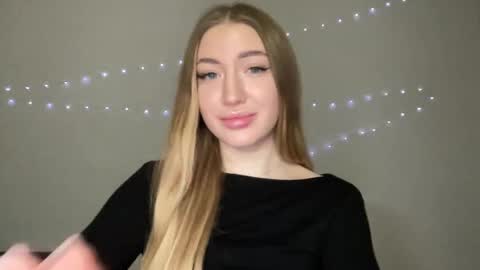 Milana online show from 12-09-24, 01:45