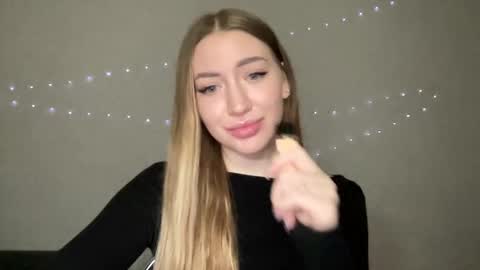 Milana online show from 12-10-24, 01:55