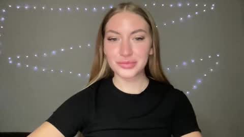 Milana online show from 12-23-24, 12:19