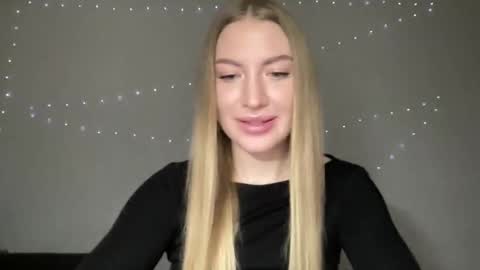 Milana online show from 01-07-25, 01:46