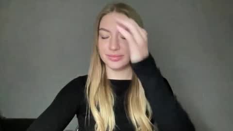 Milana online show from 01-15-25, 12:15