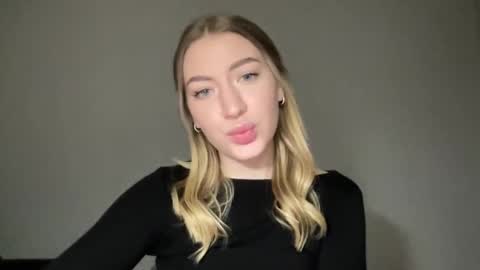 Milana online show from 01-16-25, 03:13