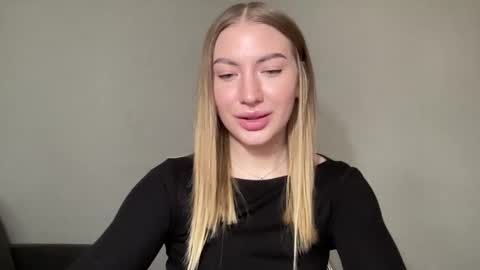 Milana online show from 01-19-25, 11:01