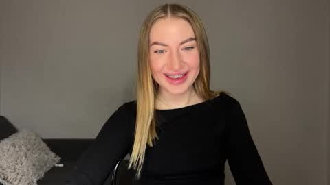 Milana online show from 02-05-25, 10:55