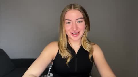 Milana online show from 02-08-25, 09:46