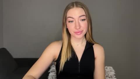 Milana online show from 02-14-25, 05:36