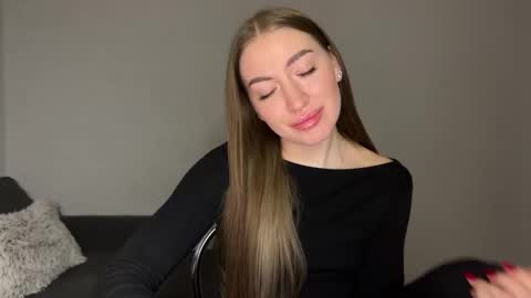 Milana online show from 02-20-25, 09:42