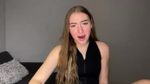 Milana online show from 03-04-25, 07:11