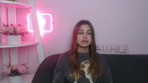 Snapshot of milanaangelas chatting on 10-26-25, 05:46 milanaangelas online show from 10-26-25, 05:46