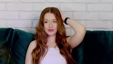 MilanaBalmain online show from 02-18-25, 07:43