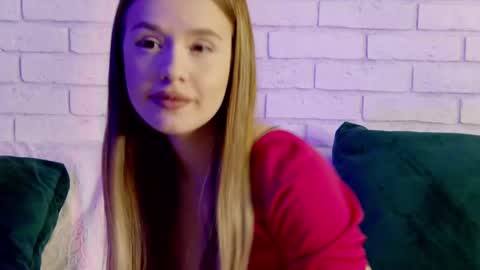 MilanaBalmain online show from 03-05-25, 04:13