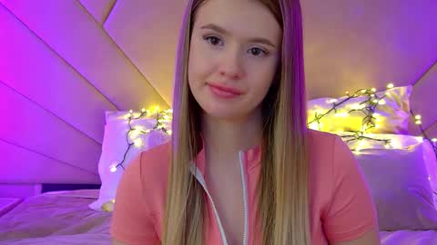 MilanaBalmain online show from 03-10-25, 02:26