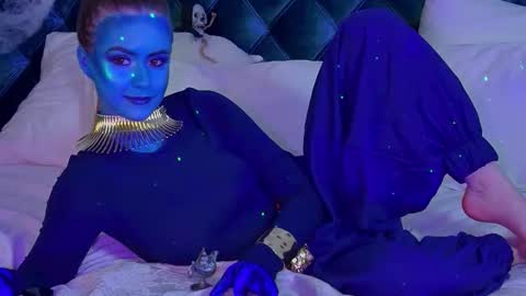 MilanaBalmain online show from 10-29-25, 05:14