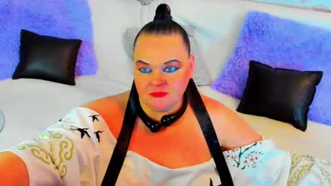 Lana online show from 02-19-25, 04:11