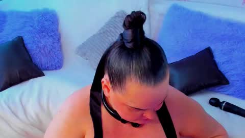 Lana online show from 02-24-25, 06:49